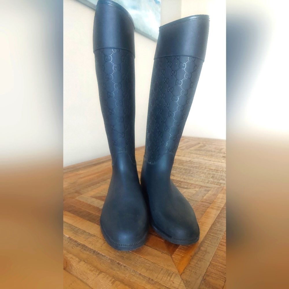 Gucci Black GG Rubber Boots / Wellingtons. Size EU 35